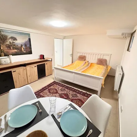 Direkt An Der Sbahn - Dus Messe Und Flughafen Gut Erreichbar Apartment *